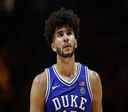 10年誕生了3個狀元、2個榜眼和2個探花，這所NCAA豪門太權(quán)威了！