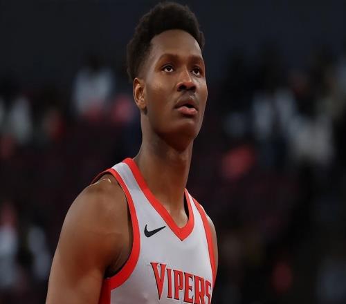 可塑性還是很高的！火箭二隊(duì)可以多給這位內(nèi)線一些信任和支持