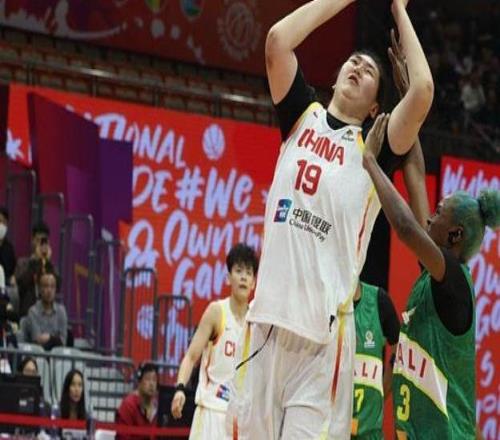 中國女籃力克馬里取開門紅！李月汝轟21+11