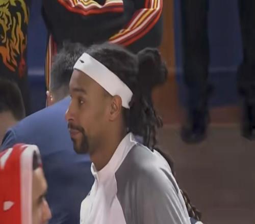 狂轟19+18+8+4+2！勞森重創(chuàng)廣東內(nèi)線，未見朱八強援，5號位太致命