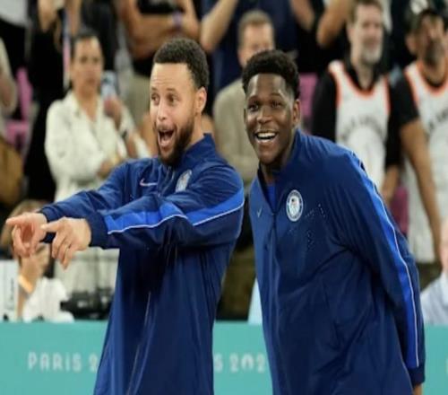 愛(ài)德華茲：庫(kù)里是最偉大的控衛(wèi)，他是我的好兄弟我愛(ài)他