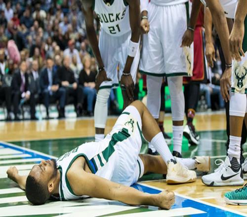 慘烈！全美第一高中生啊，膝蓋兩道疤觸目驚心，NBA榜眼，可惜了