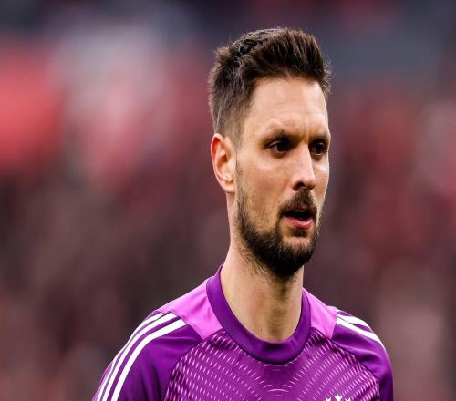 拜仁官方：烏爾賴希右內(nèi)收肌肌束撕裂三位門(mén)將全部受傷