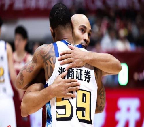 胡金秋升至CBA歷史籃板榜第八位！浙江浙商證券客場(chǎng)加時(shí)惜敗