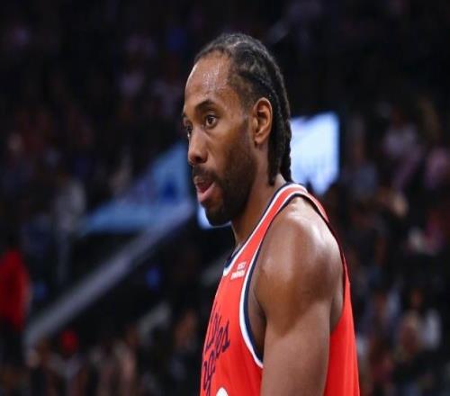 小卡傷退31+6創(chuàng)歷史，威少209次三雙手刃舊主，國王終結(jié)快船4連勝