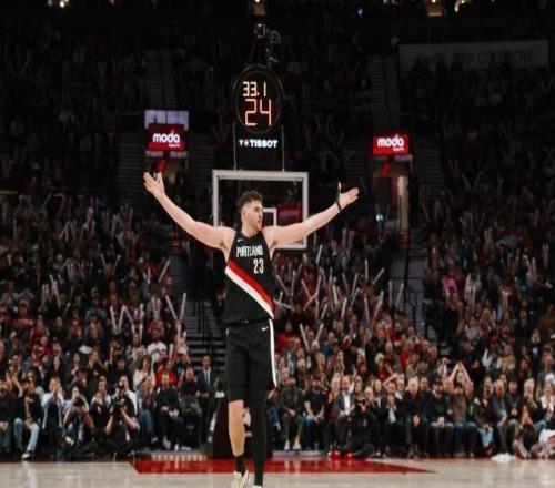 擺爛大年鶴立雞群！開拓者有望超勇士拿到主場優(yōu)勢