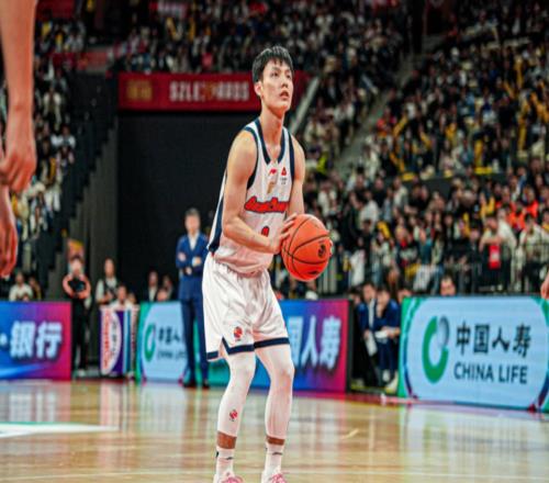 0分+0分+4分！廣東王牌后衛(wèi)第二階段越打越差，杜鋒真是高估他了
