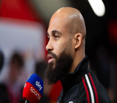 個人最佳位置姆伯莫：我能踢多個位置，但沒有最喜歡的