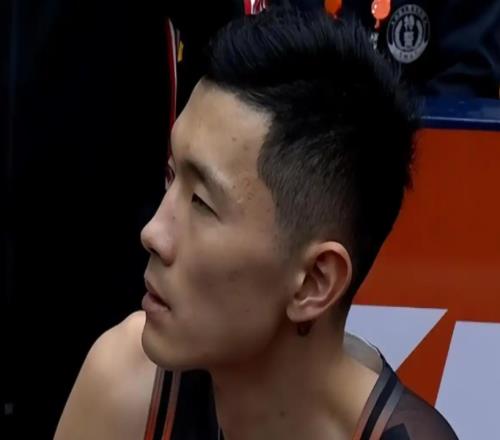 潰敗之夜：山東男籃8396負(fù)浙江，全面受制的困境與教頭的選擇題