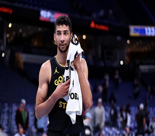 試了幾次也沒(méi)試出什么好的效果，勇士還是應(yīng)該堅(jiān)決果斷將他放棄