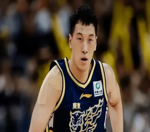 廣東11189戰(zhàn)勝新疆球員評(píng)價(jià)：7人優(yōu)秀，3人及格，2人低迷