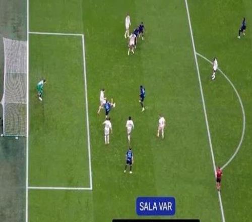 弗拉泰西倒地時裁判錄音公布，主裁&VAR：接觸很輕，不是犯規(guī)