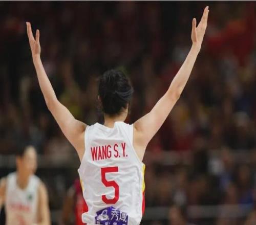 “破碎”之後，一位女籃老將的自我重建