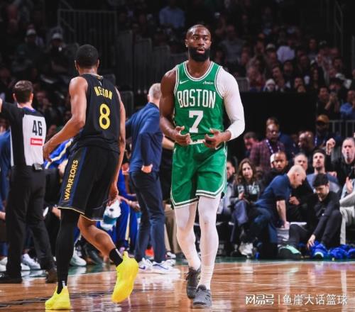 勇士慘??！塔圖姆24+10布朗創(chuàng)紀錄，波神13中4波杰8中1，庫里平靜