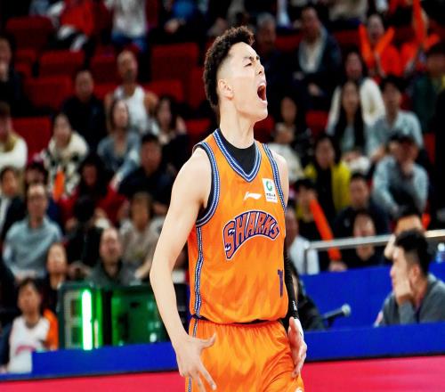 轟21分+5記三分！中國男籃26歲神射手崛起：雙李組合同閃耀