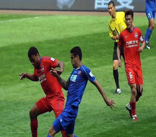 時(shí)隔17年，中超再迎成渝德比！球迷：DNA動(dòng)了