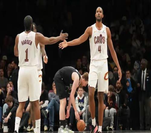 施羅德拉胯！騎士115110險(xiǎn)勝公牛，哈登36+7+9+2，莫布利26+14+3