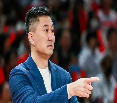 杜鋒：三個(gè)姐姐供他打球，奪冠后為姐姐養(yǎng)子，風(fēng)光背后有淚水