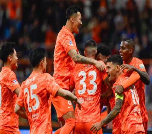 中超最新積分榜：山東泰山爆冷慘敗，成都壓哨絕平，北京國安丟分