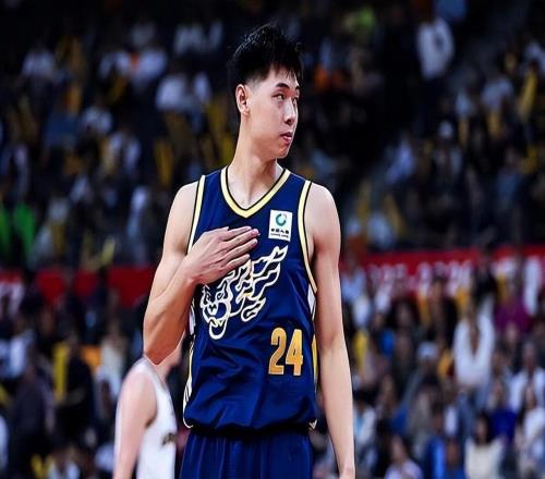 廣東9293江蘇！球員評(píng)分：2人滿分，4人良好，3人不合格