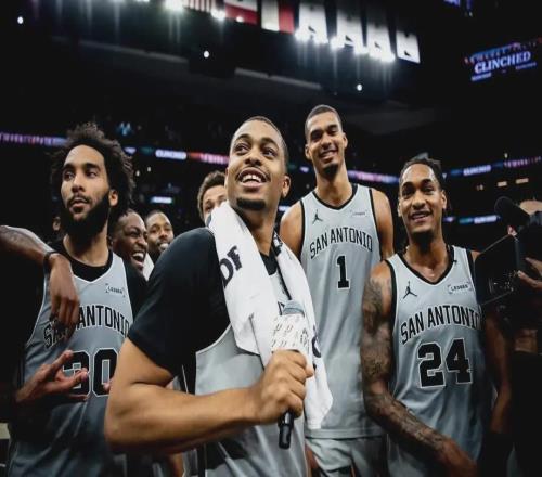 24歲數(shù)據(jù)全面下滑，如今超越FMVP！文班放話，他才是馬刺的靈魂