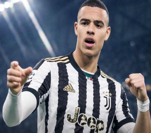 曝青木已同意轉(zhuǎn)會(huì)尤文，曼聯(lián)賺分成幾成定局！若轉(zhuǎn)會(huì)西甲可獲更多