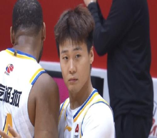 CBA狂歡夜！上海贏40分，北京逆轉(zhuǎn)遼寧，最新排名亂了：榜首易主