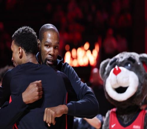 伊森純純臥底，小謝阿門瘋狂拯救，KD超越喬丹生涯夜榮升第五