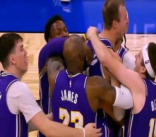0.6絕殺封神！詹姆斯激動(dòng)壞了，差點(diǎn)讓他見到太奶！