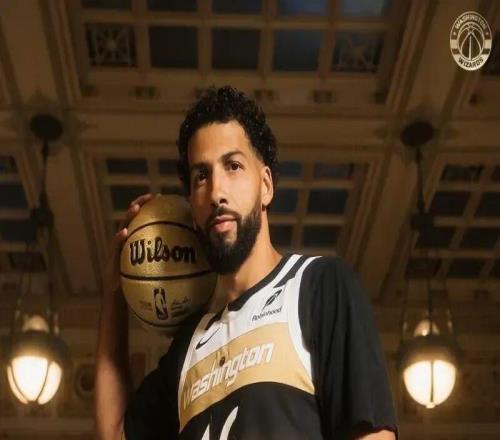 爆炸！3打1被反殺！4人驅(qū)逐！吉爾真雞兒冤，史上最冤，沒(méi)有之一！