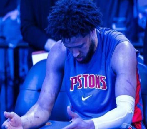 挖槽！坎寧安因胸“躺平”，東部大亂斗正式開始！