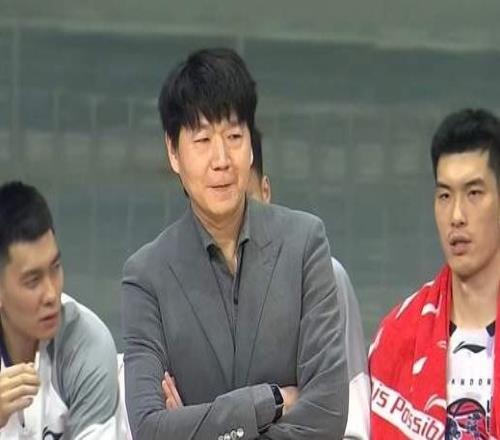 廣廈加時(shí)險(xiǎn)勝重返第1，廣東第3不穩(wěn)，遼籃暫居第10，山東掉出前4