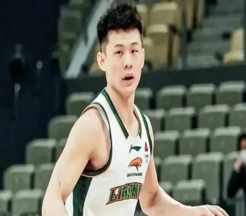 CBA動態(tài)更新，遼寧vs南京，王嵐嵚強勢回歸，烏戈奇陣繼續(xù)上演，遼籃即將簽下大外援