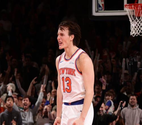 時(shí)間管理大師！尼克斯小將一天兩賽，G聯(lián)賽砍42分，NBA吃烤雞4中4