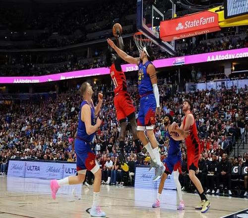 表現(xiàn)如此平庸還能進(jìn)入先發(fā)，開拓者的陣容深度真是差了點(diǎn)意思