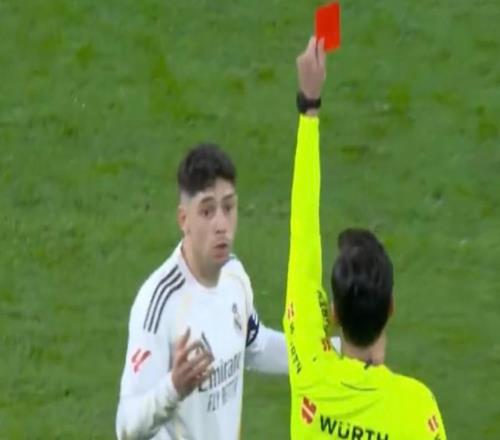 西甲178場馬德里德比52張紅牌，為聯(lián)賽歷史紅牌第二多的比賽