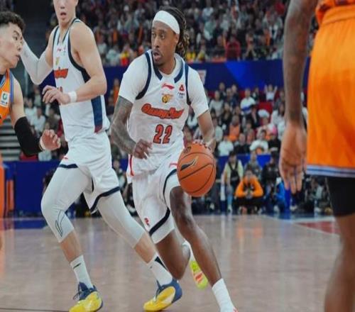 廣東慘敗上海暴露兩大致命軟肋！內(nèi)外線都被完爆，杜鋒下課倒計(jì)時(shí)