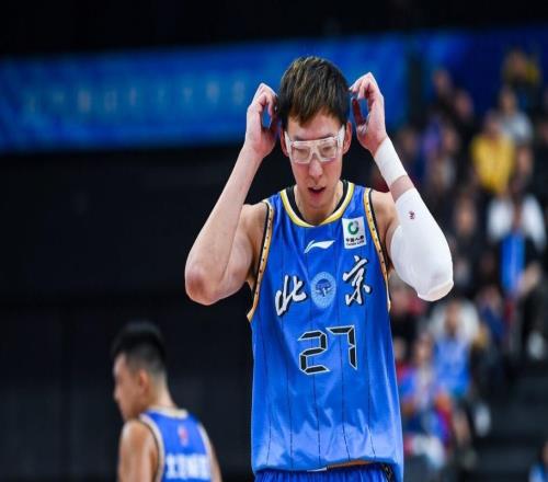 磨蹭最后出場(chǎng)！周琦被指責(zé)耍大牌讓許利民干等生涯得分已最低