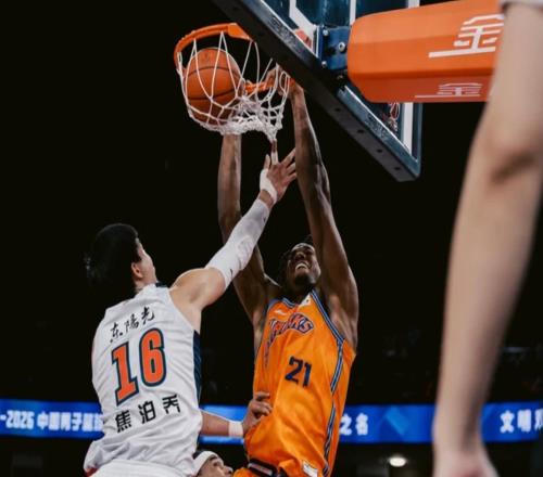 CBA一夜5慘案！廣東新疆全部慘敗，北京遭苦主掀翻，黑馬逆轉(zhuǎn)青島