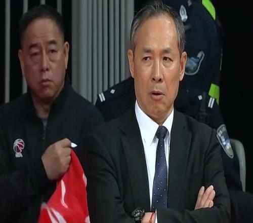許利民：比賽輸了屬于正常范圍內(nèi)，出現(xiàn)問(wèn)題會(huì)激勵(lì)我們及時(shí)總結(jié)