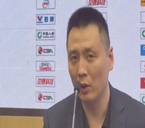 盧偉：每次打廣東都會(huì)學(xué)到東西，他們?cè)诩竞筚悤?huì)變得非常強(qiáng)大