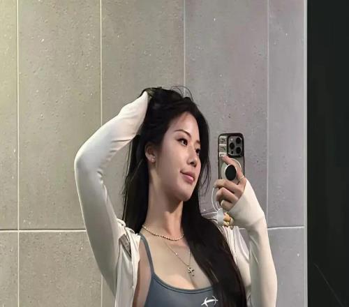 目标骑士中锋老詹愿意降薪，但是...