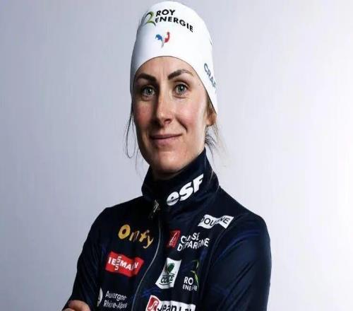 冬奧冠軍被曝盜刷隊友信用卡，被網(wǎng)暴的卻是受害者？因為冠軍有金牌，她沒有...這？