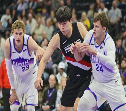 杨瀚森被罚下!0篮板3失误6犯规!NBA生涯最狼狈的一场