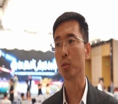 銅梁龍經(jīng)理：明年目標(biāo)在中超站穩(wěn)腳選主場(chǎng)考量因素比較綜合