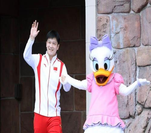 “乒乓球飯圈”調(diào)查：當(dāng)她們喜歡選手時(shí)，都在喜歡什么？