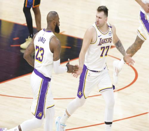 NBA季前赛湖人VS太阳前瞻:詹姆斯缺阵,格林狄龙太阳首秀