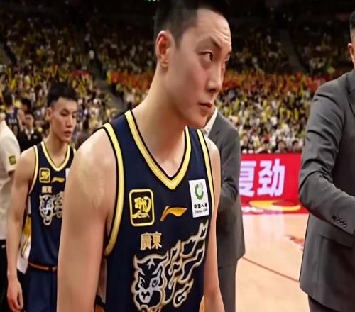 大魚來了！廣東隊將撿漏場均36分大殺器，四川隊確認資金鏈斷裂！