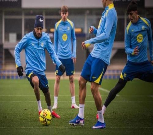 世體：拉菲尼亞恢複進展順利，拉什福德出戰赫羅納成疑