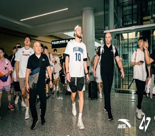 來了！尼克斯后衛(wèi)迪文岑佐已經(jīng)抵達(dá)中國正式開啟中國行